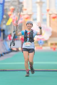 BIB: 5043
                            <button type="button" onclick="openModal(21761022)" class="btn btn-primary btn-sm float-right btn-popup" data-toggle="modal" data-target=".modal-high-quality">
                        <i class="fas fa-shopping-cart"></i> Add to Cart
                    </button>
                                            <button type="button" onclick="isThisMe(21761022, true)" class="btn btn-success btn-sm float-right btn-popup btn-isme hidden" data-toggle="tooltip" data-placement="bottom" title="นี่คือรูปของคุณใช่ไหม คลิกที่นี่เพื่อเอาเข้าอัลบั้ม">
                        <i class="fas fa-plus"></i> Add to album
                    </button>
                    <button type="button" onclick="isThisMe(21761022, false)" class="btn btn-warning btn-sm float-right btn-popup btn-isnotme hidden">
                        <i class="fas fa-ban"></i> Remove from album
                    </button>